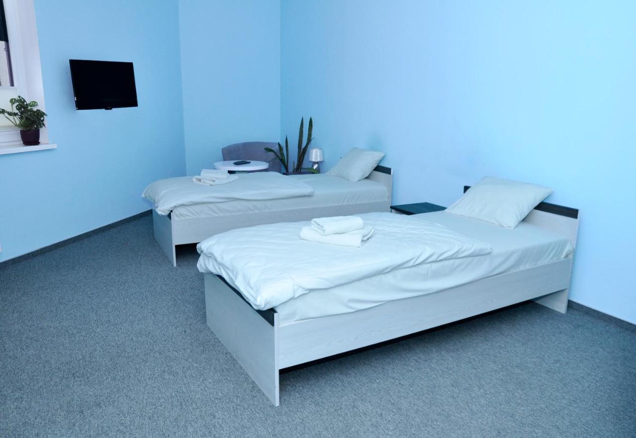 Pokoje, Apartamenty, Restauracja Marcus Oborniki Zewnętrze zdjęcie