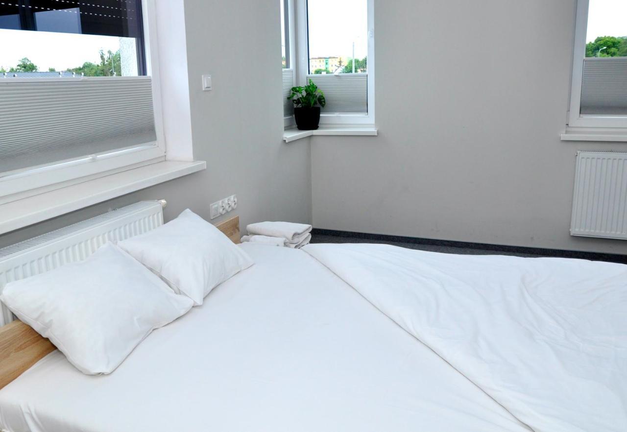 Pokoje, Apartamenty, Restauracja Marcus Oborniki Zewnętrze zdjęcie