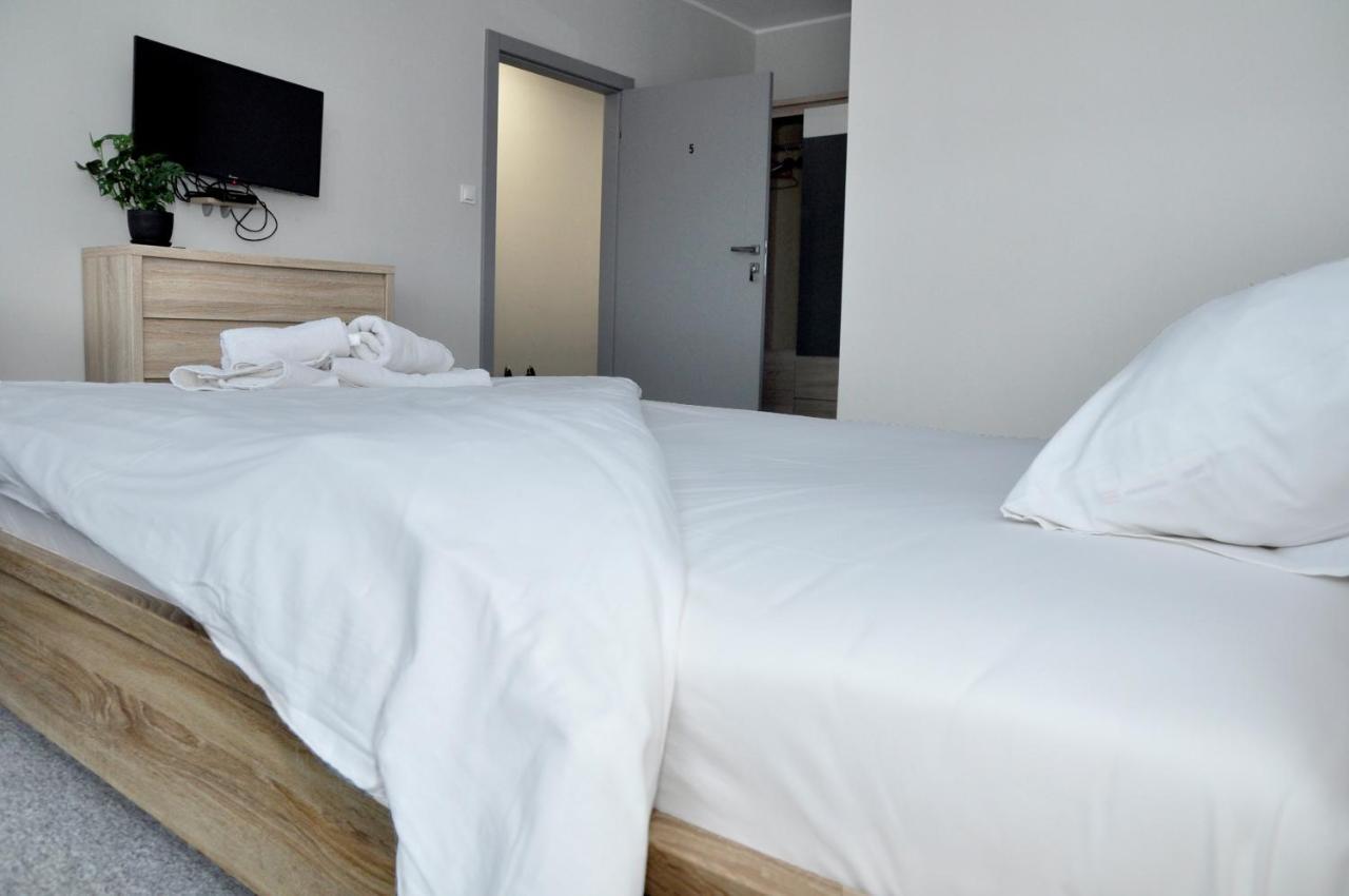 Pokoje, Apartamenty, Restauracja Marcus Oborniki Zewnętrze zdjęcie
